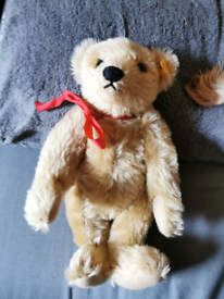 steiff millennium bear with medal value
